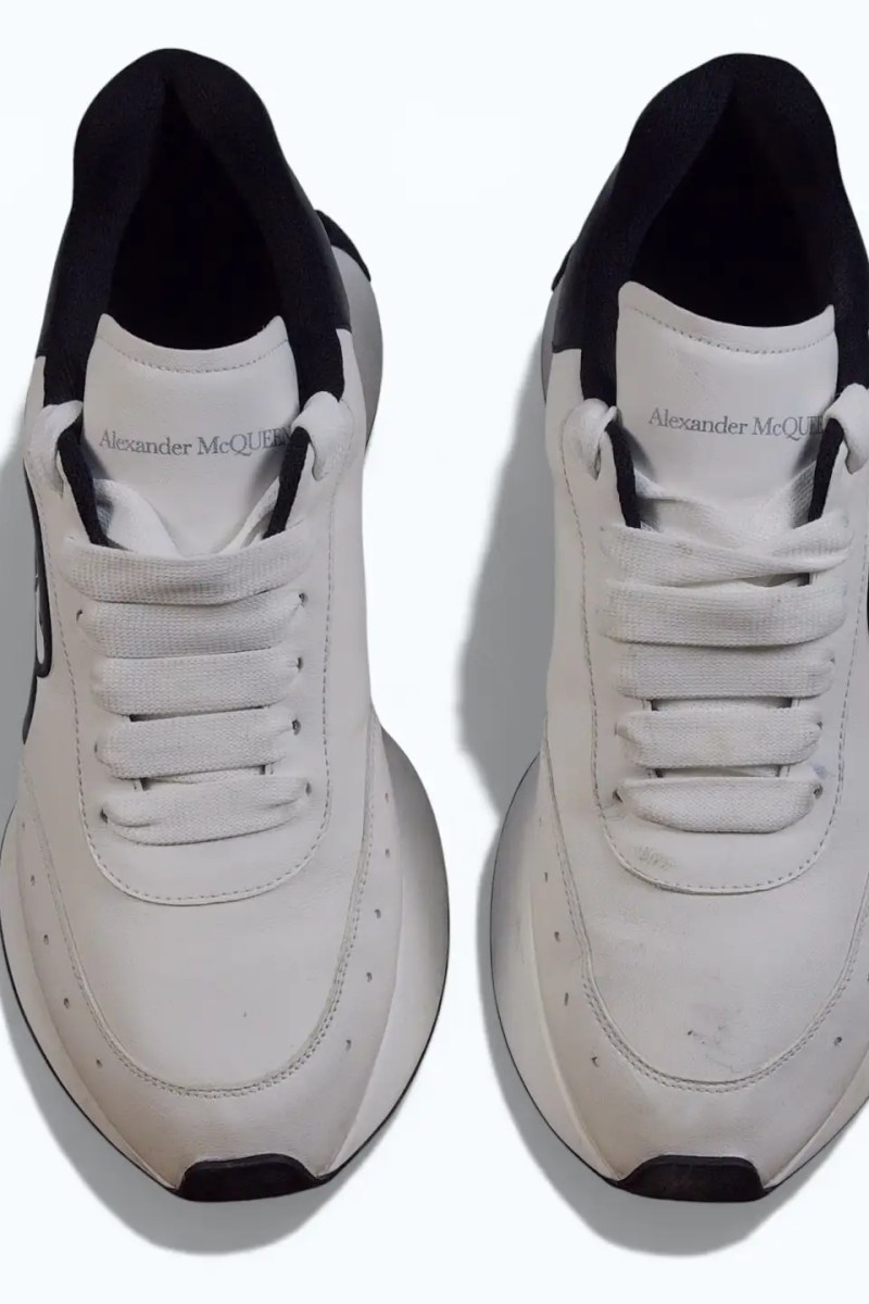 Alexander McQueen White/Black Sneaker